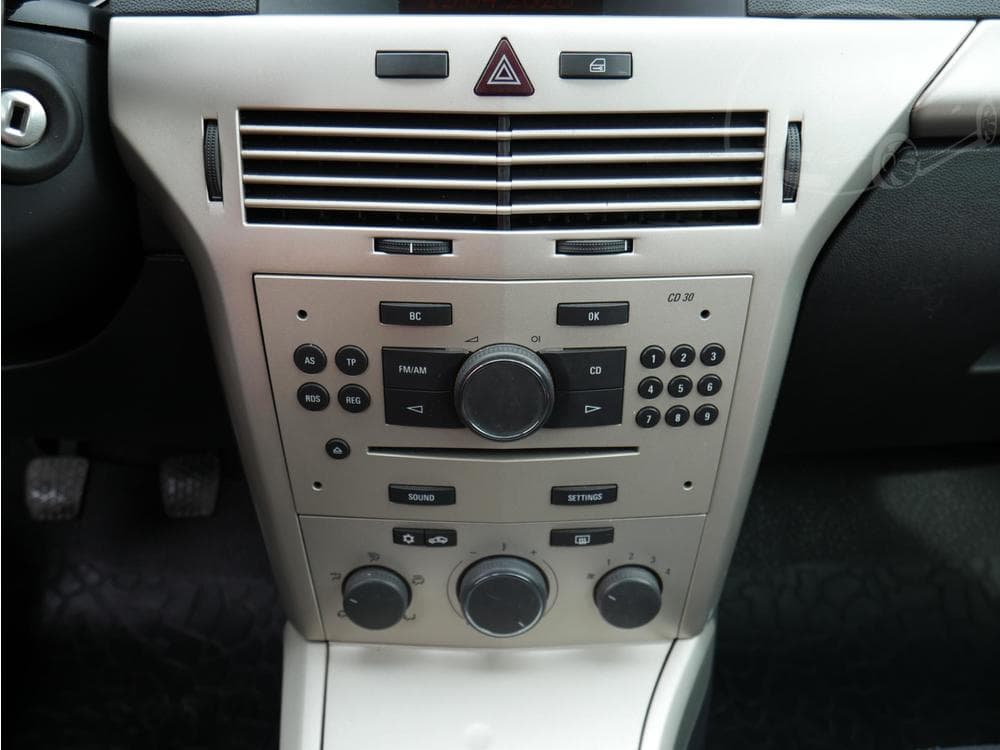2007 Opel ASTRA - 13