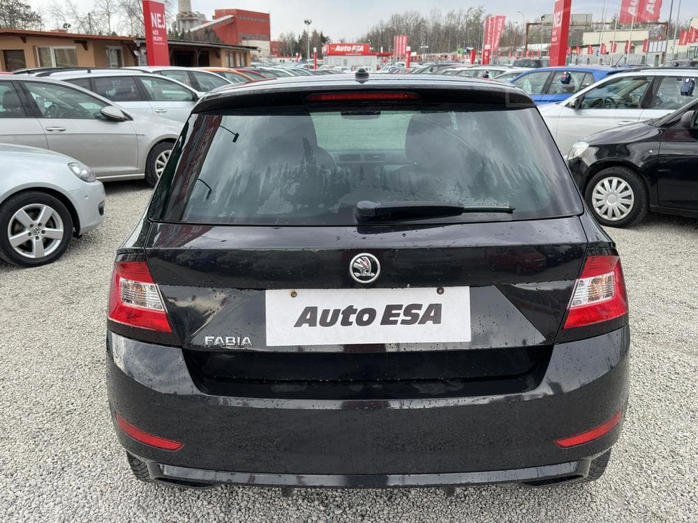 2016 Škoda FABIA - 9