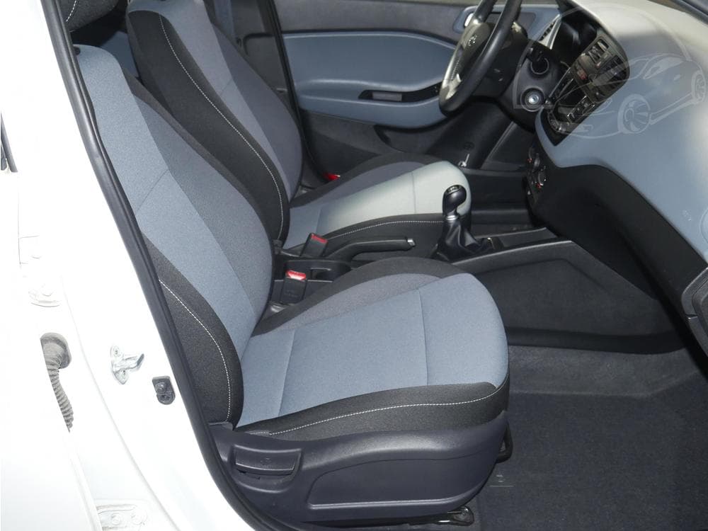 2018 Hyundai i20 - 34
