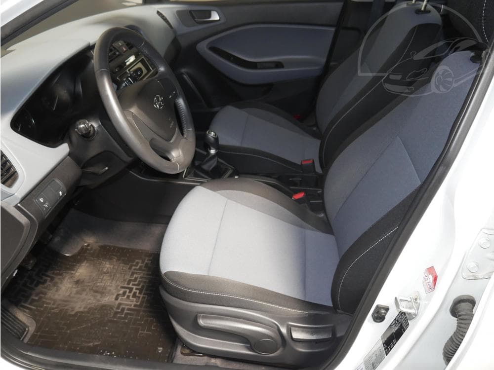 2018 Hyundai i20 - 25
