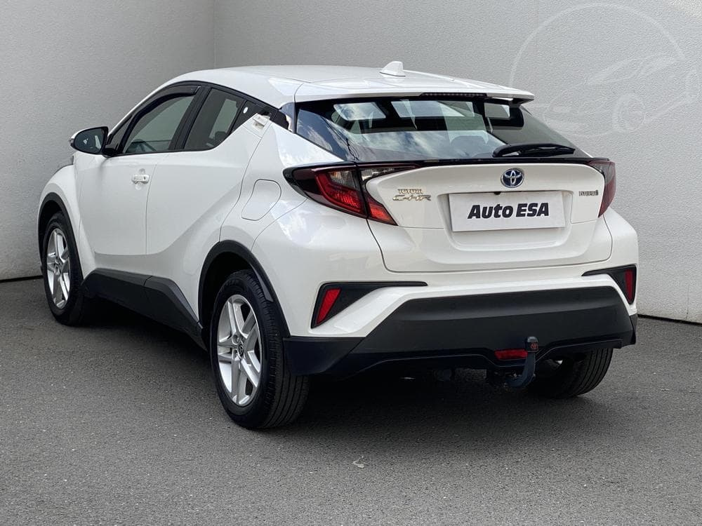 2023 Toyota C-HR - 11