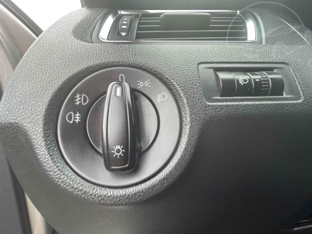 2013 Škoda RAPID - 13