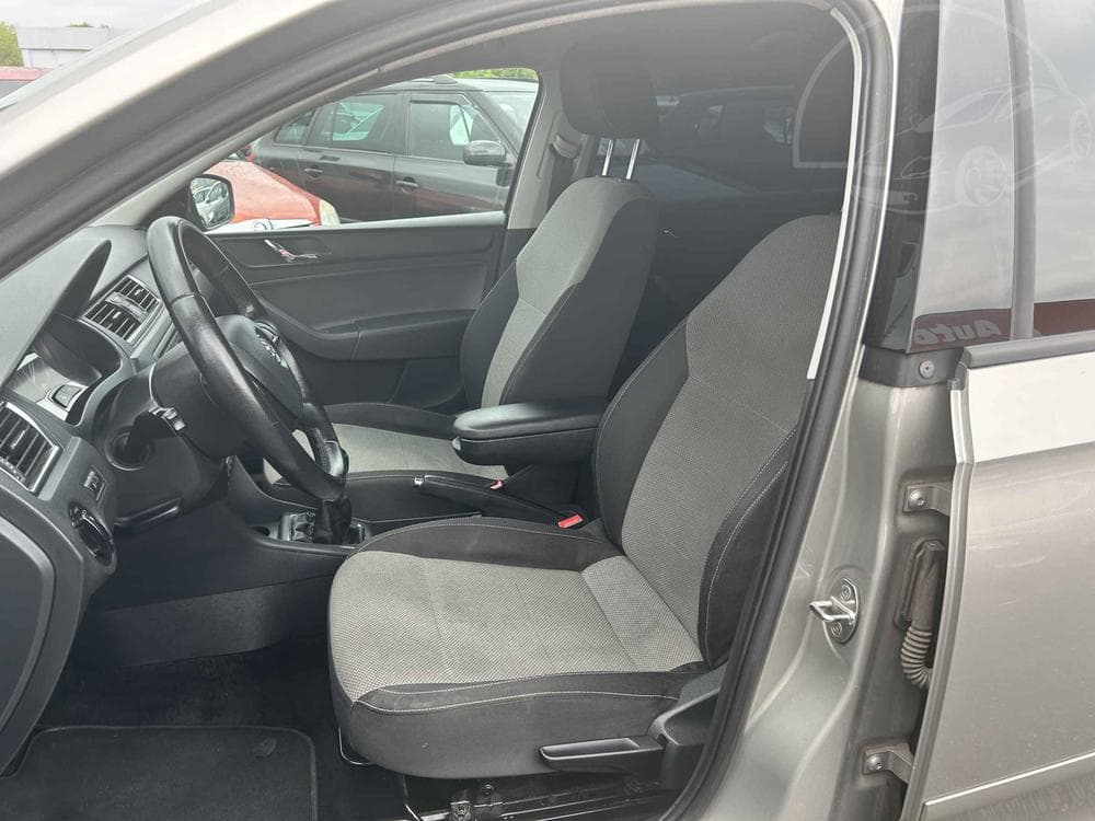 2013 Škoda RAPID - 9