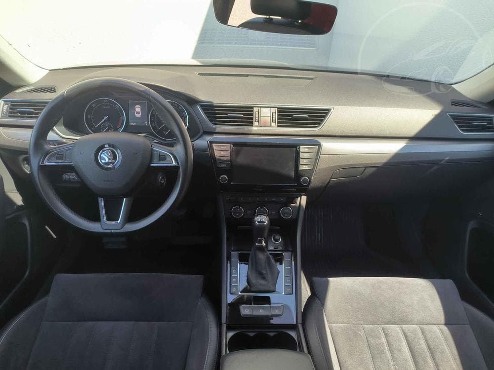 2017 Škoda SUPERB - 8
