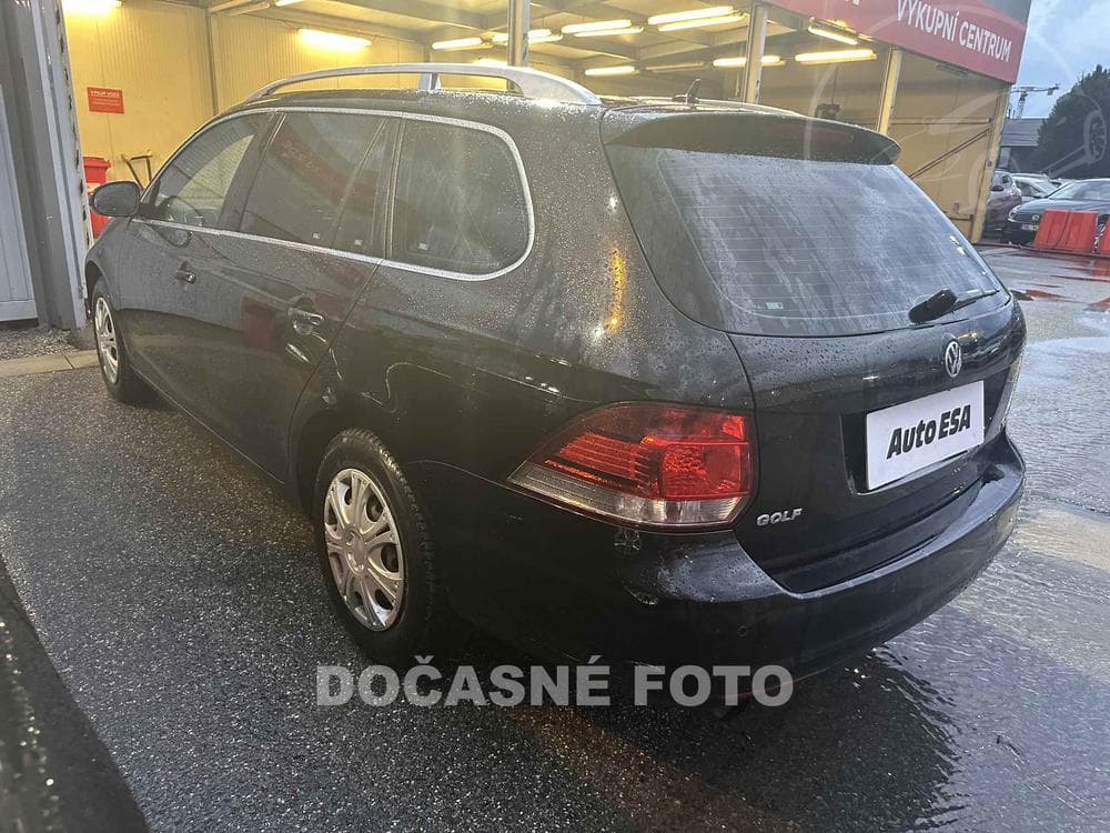 2010 Volkswagen GOLF - 2