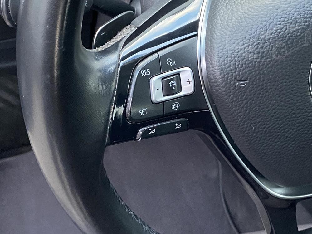 2019 Volkswagen PASSAT - 40
