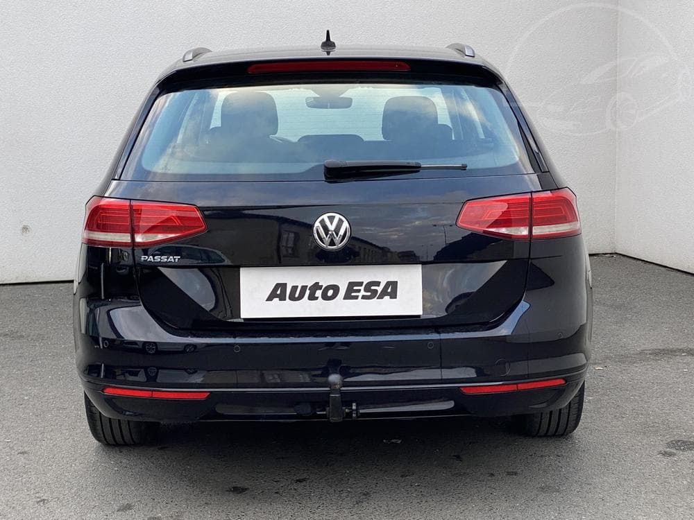 2019 Volkswagen PASSAT - 13