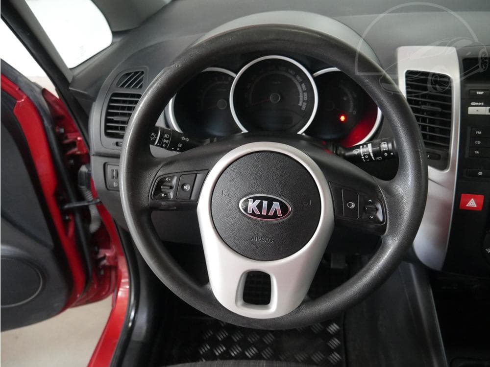 2013 Kia VENGA - 45