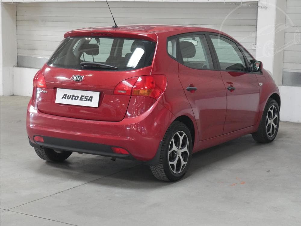 2013 Kia VENGA - 13