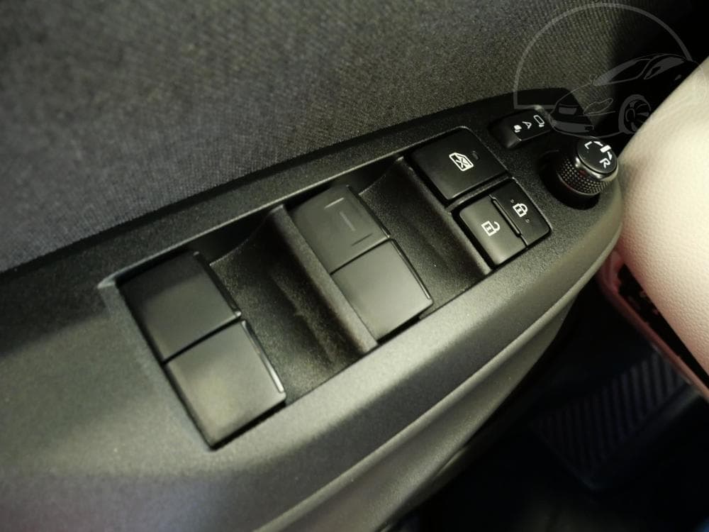 2023 Toyota YARIS - 40