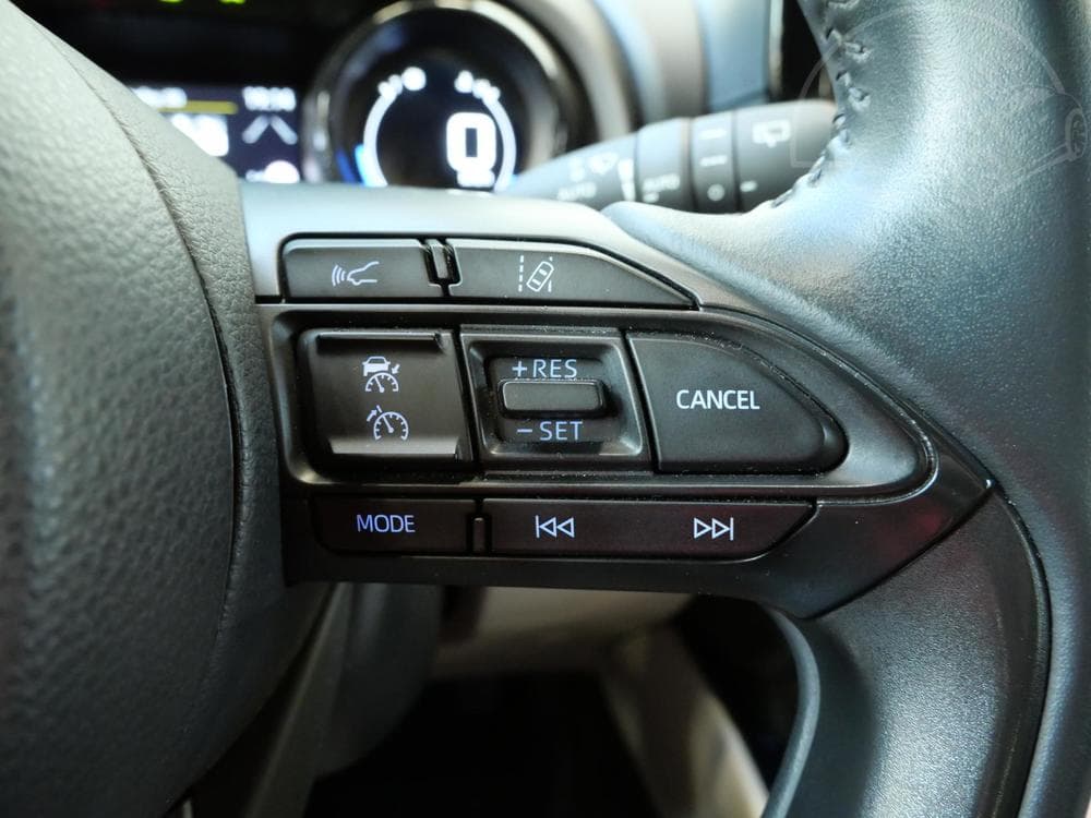 2023 Toyota YARIS - 46