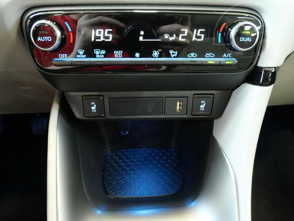 2023 Toyota YARIS - 58