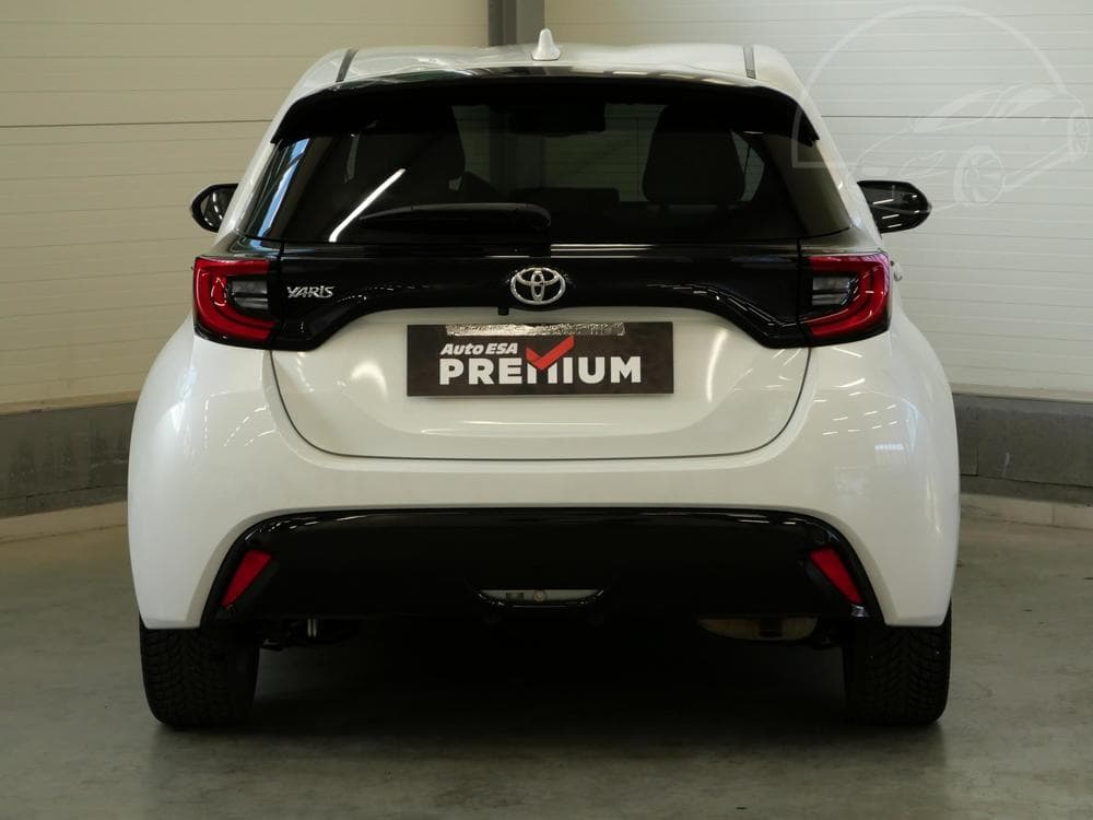 2023 Toyota YARIS - 13