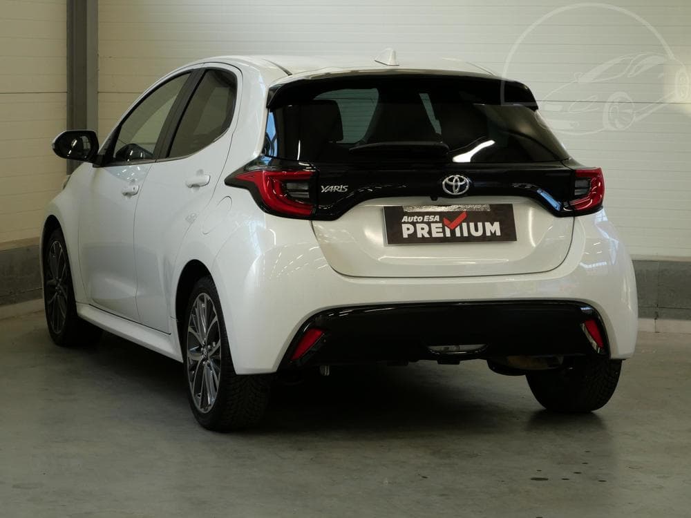 2023 Toyota YARIS - 16