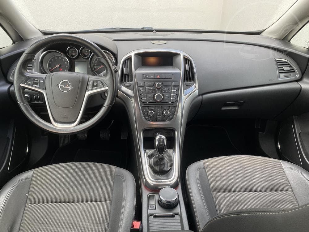 2012 Opel ASTRA - 8