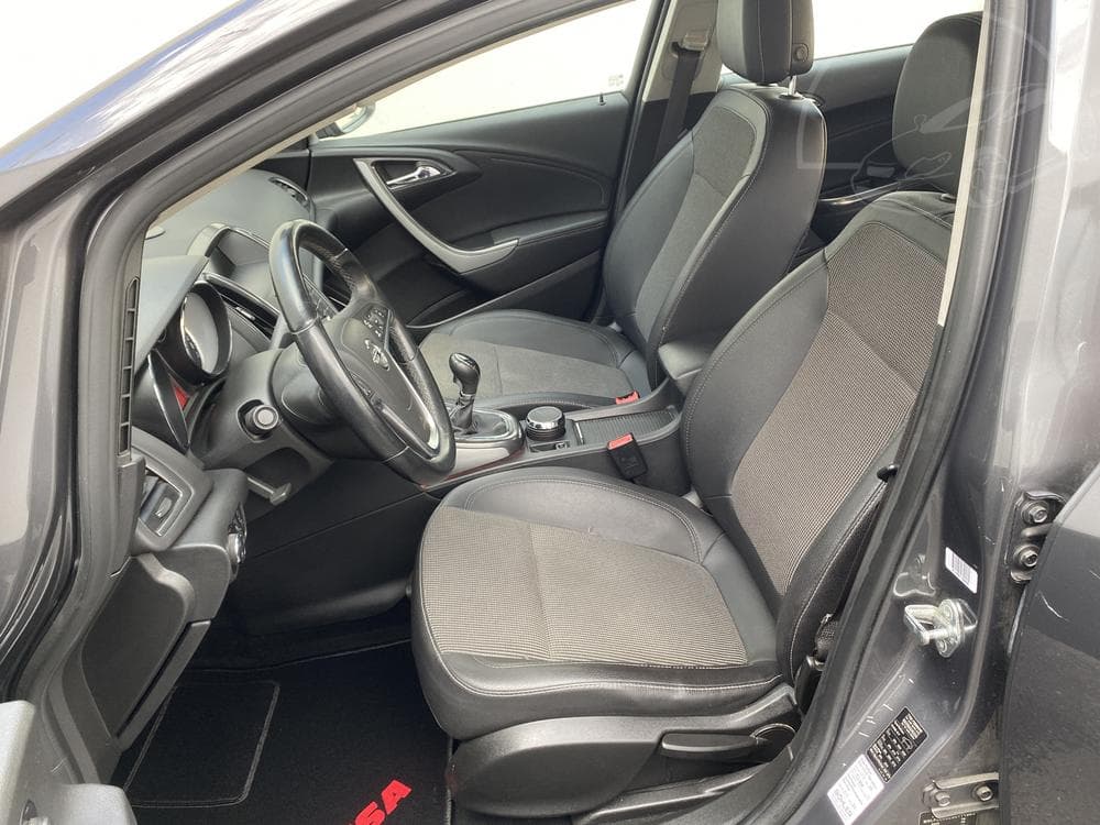 2012 Opel ASTRA - 9