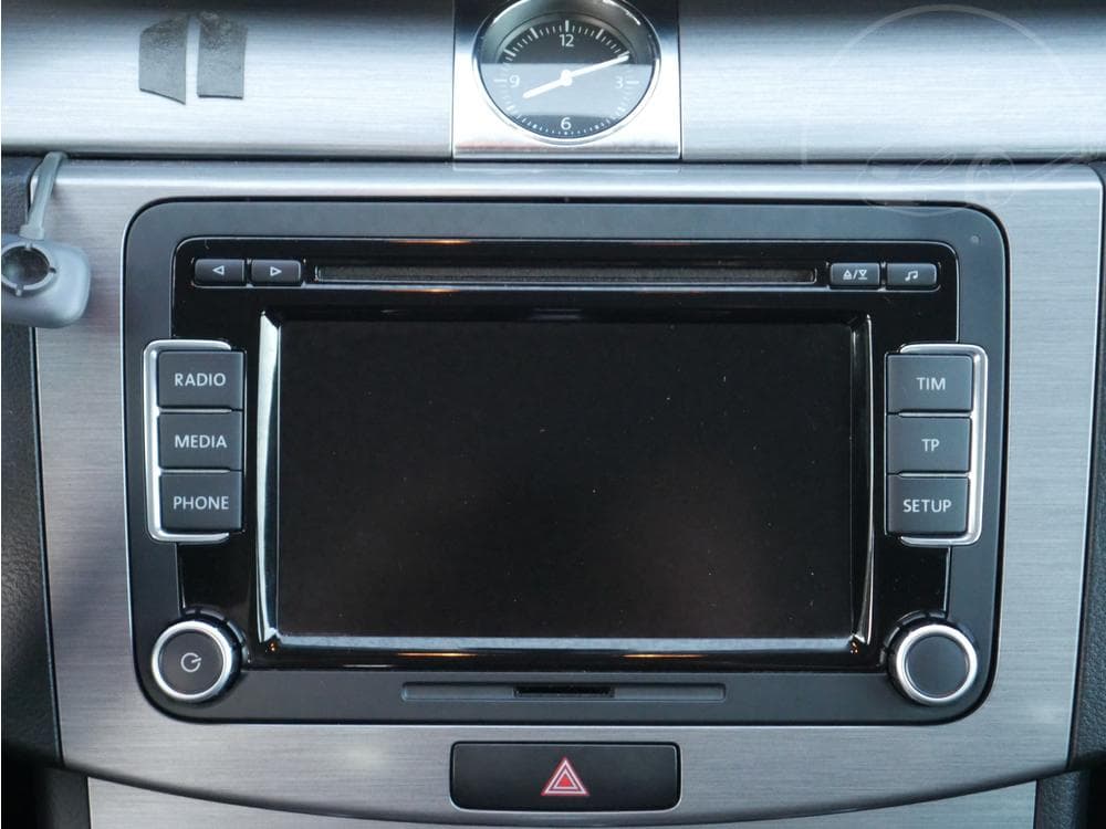 2013 Volkswagen PASSAT - 21