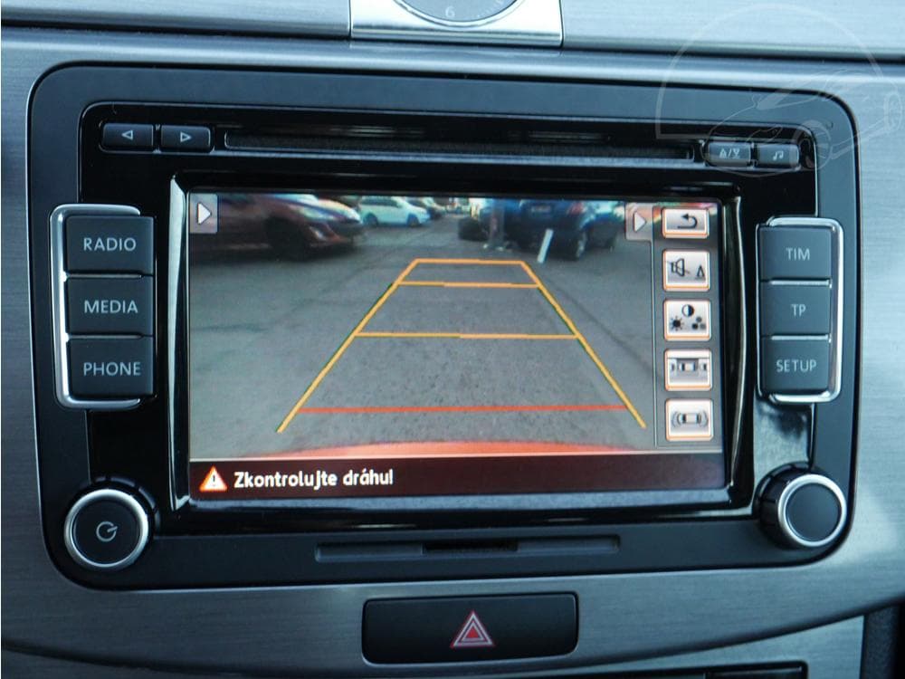 2013 Volkswagen PASSAT - 23