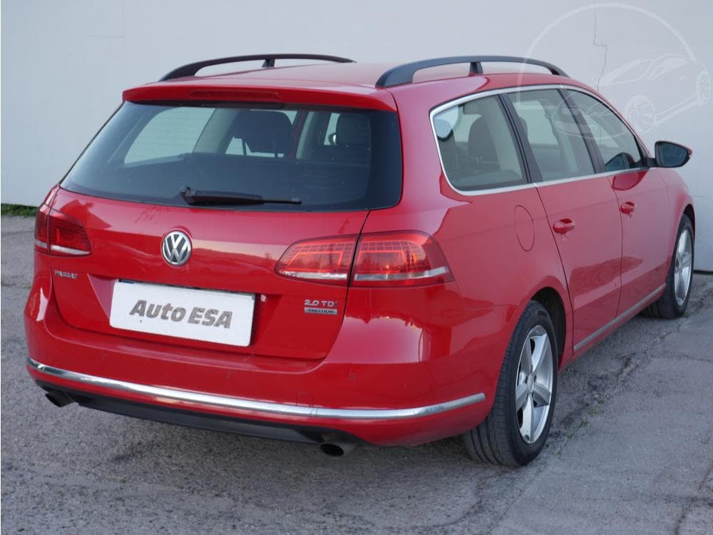 2013 Volkswagen PASSAT - 11