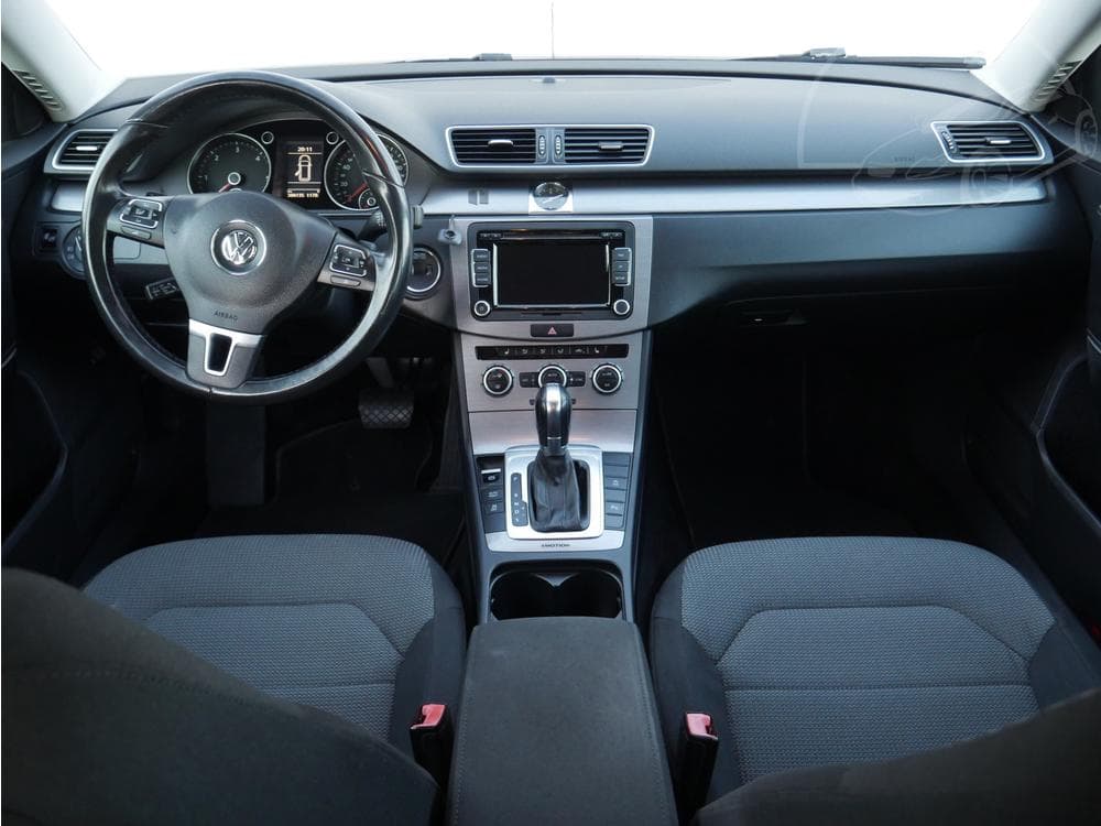 2013 Volkswagen PASSAT - 15