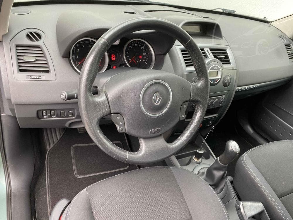 2009 Renault MEGANE - 12