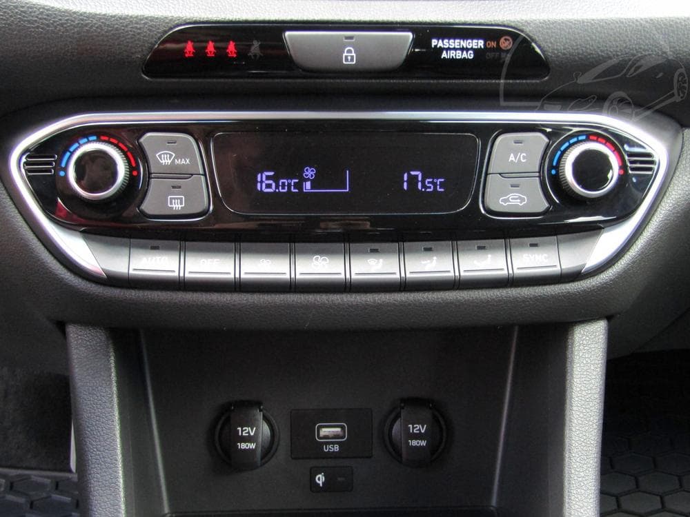 2023 Hyundai i30 - 15