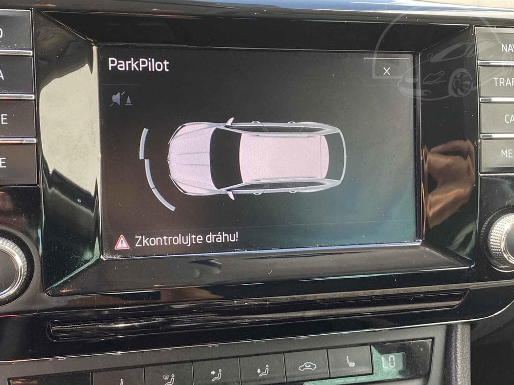 2016 Škoda SUPERB - 17