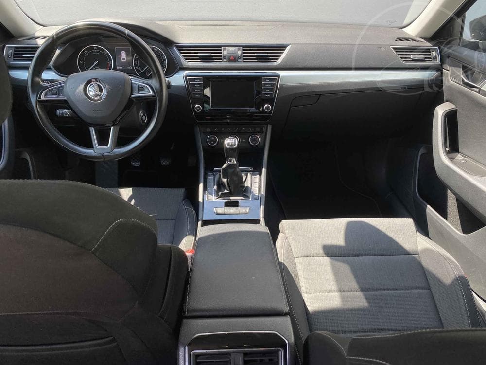 2016 Škoda SUPERB - 8