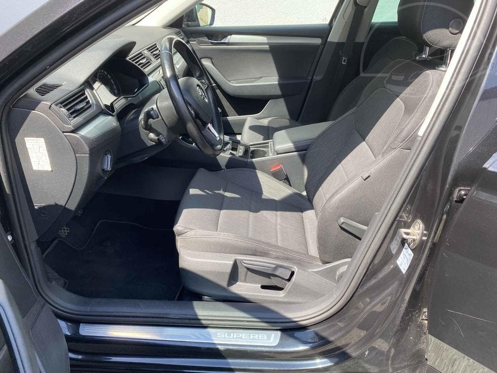 2016 Škoda SUPERB - 9