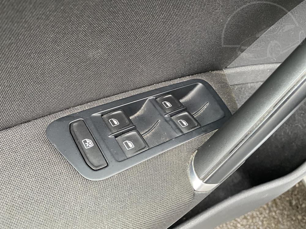 2014 Volkswagen Golf - 13