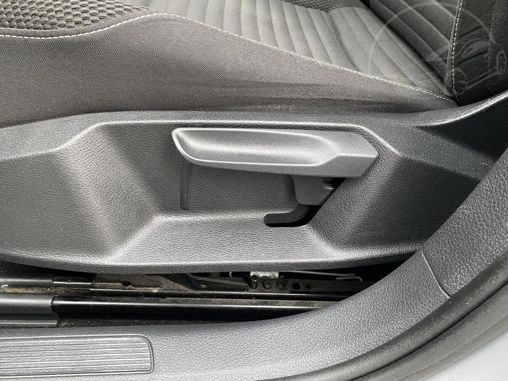 2014 Volkswagen Golf - 14