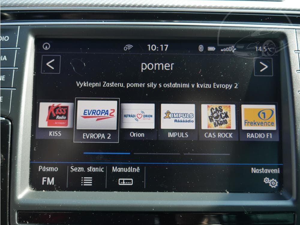 2017 Volkswagen PASSAT - 34