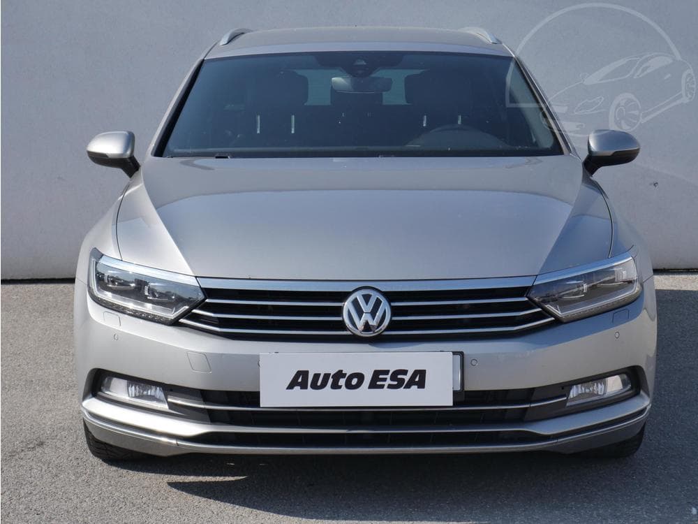 2017 Volkswagen PASSAT - 4