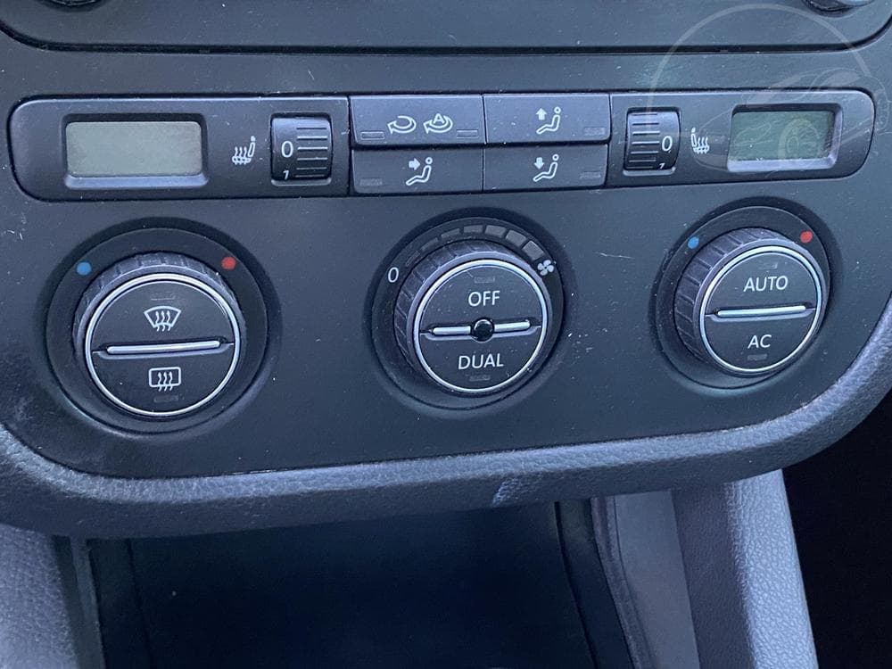2009 Volkswagen GOLF - 14