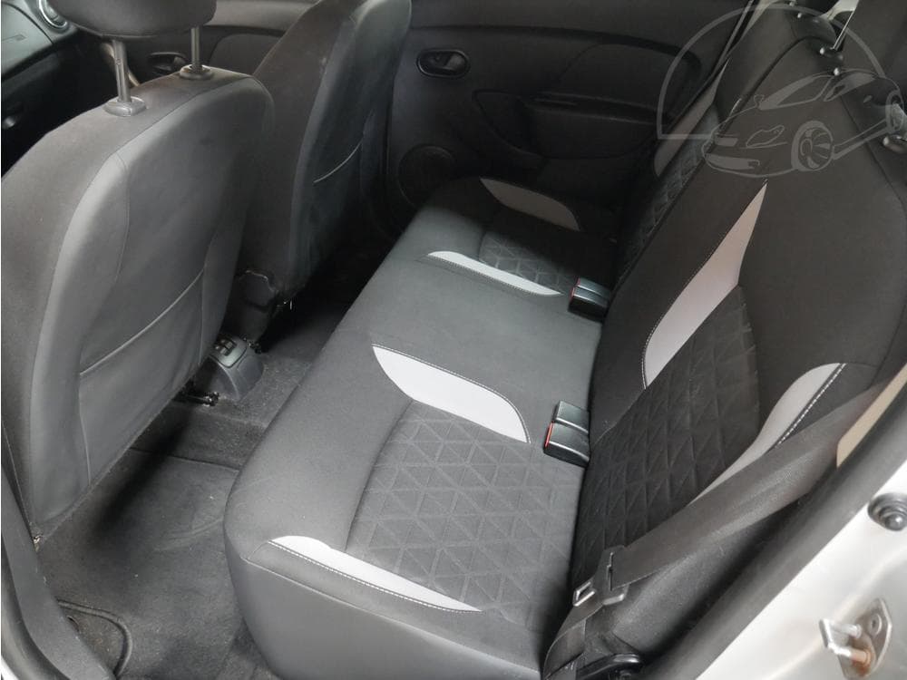 2013 Dacia SANDERO - 10