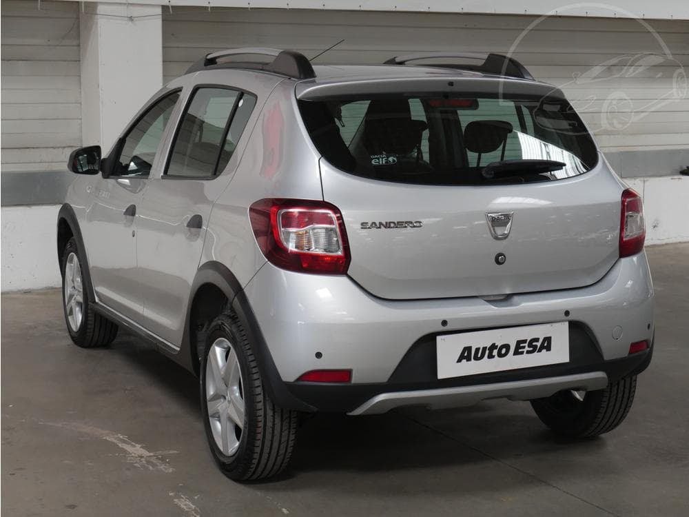 2013 Dacia SANDERO - 4