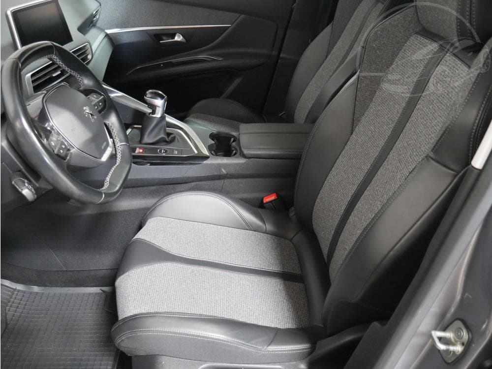 2018 Peugeot 3008 - 9
