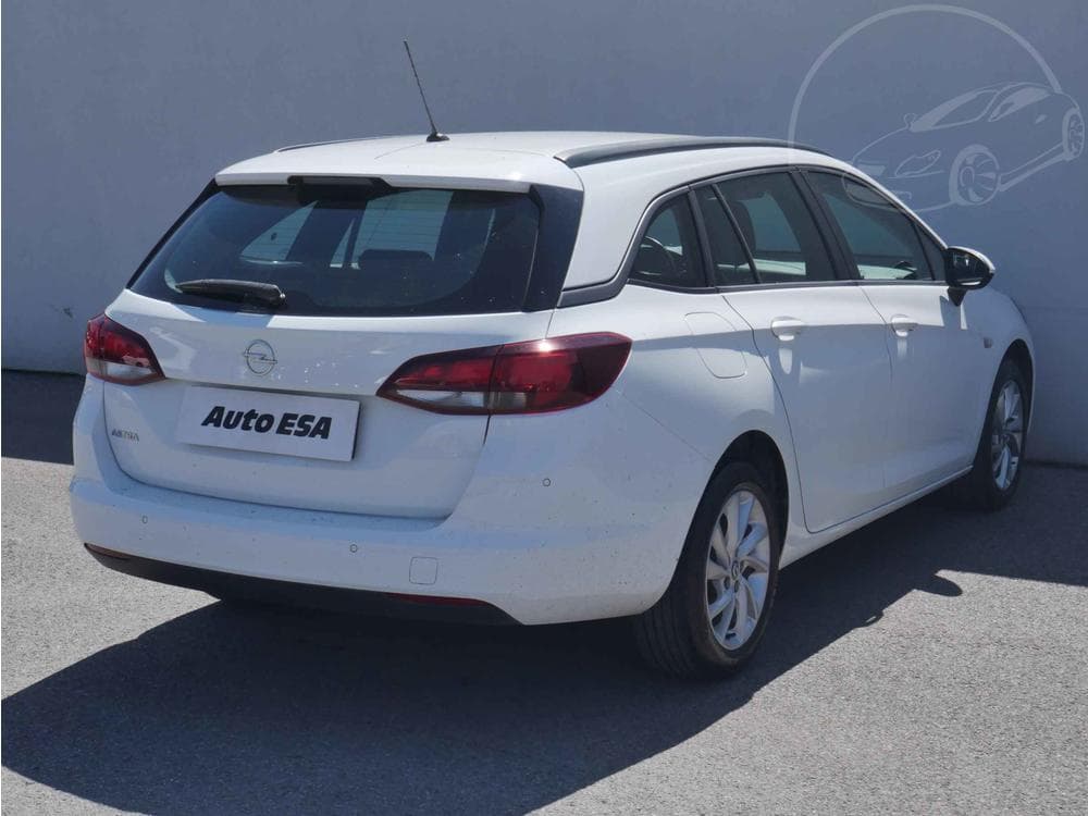 2020 Opel ASTRA - 4