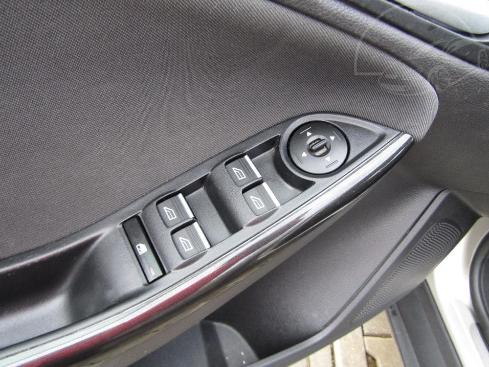 2015 Ford FOCUS - 12