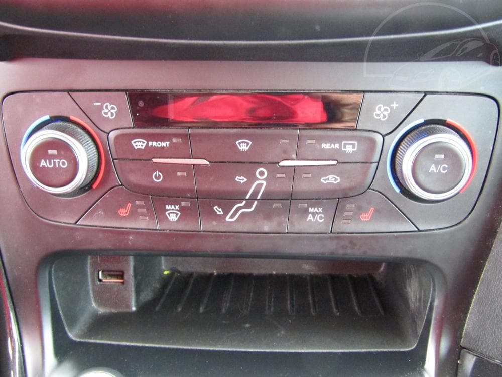 2015 Ford FOCUS - 14