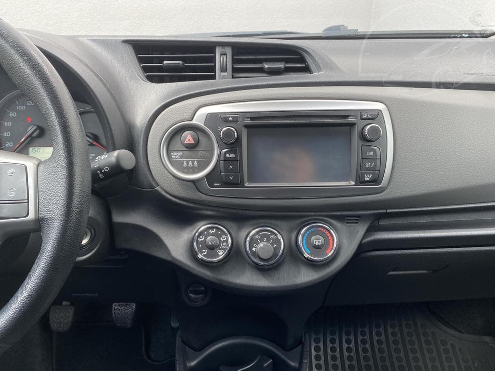 2012 Toyota YARIS - 23