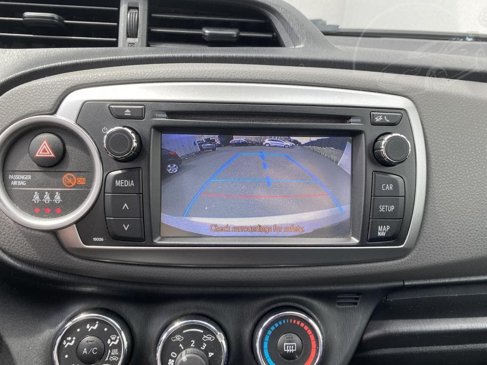 2012 Toyota YARIS - 33