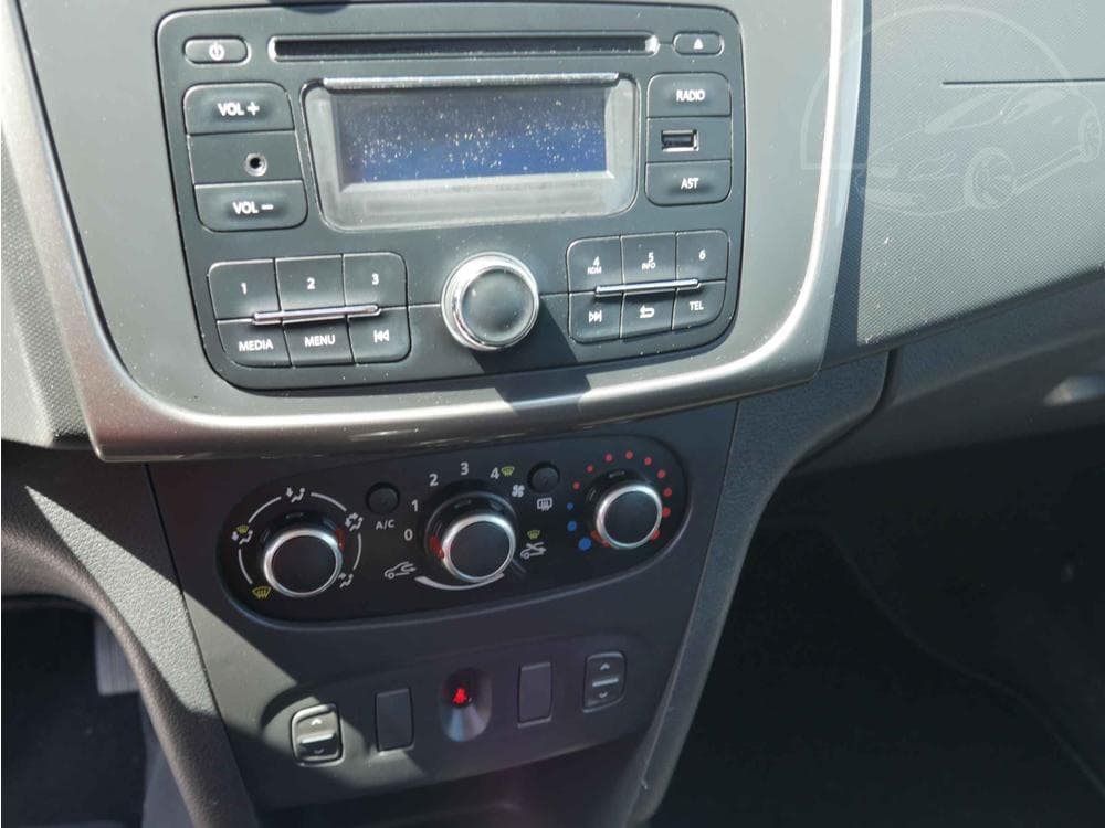 2013 Dacia LOGAN - 11