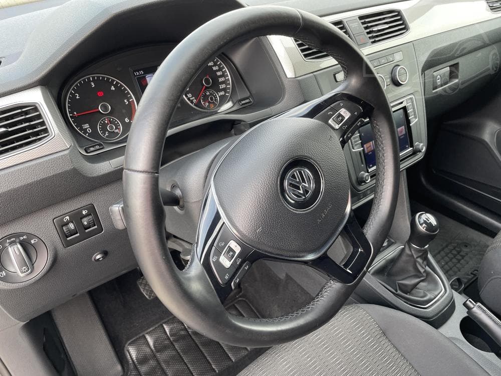 2019 Volkswagen Caddy - 11