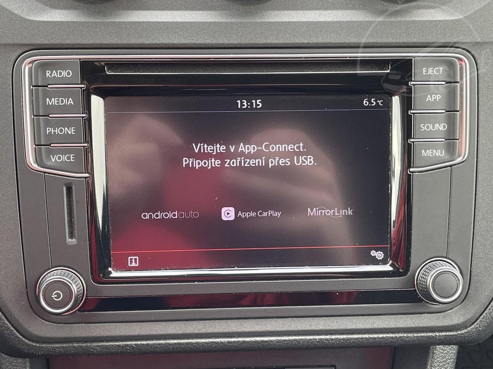 2019 Volkswagen Caddy - 12