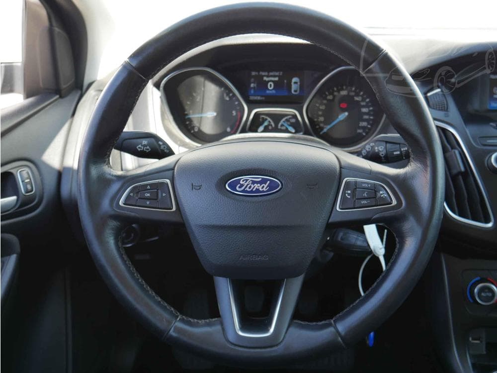 2015 Ford FOCUS - 12
