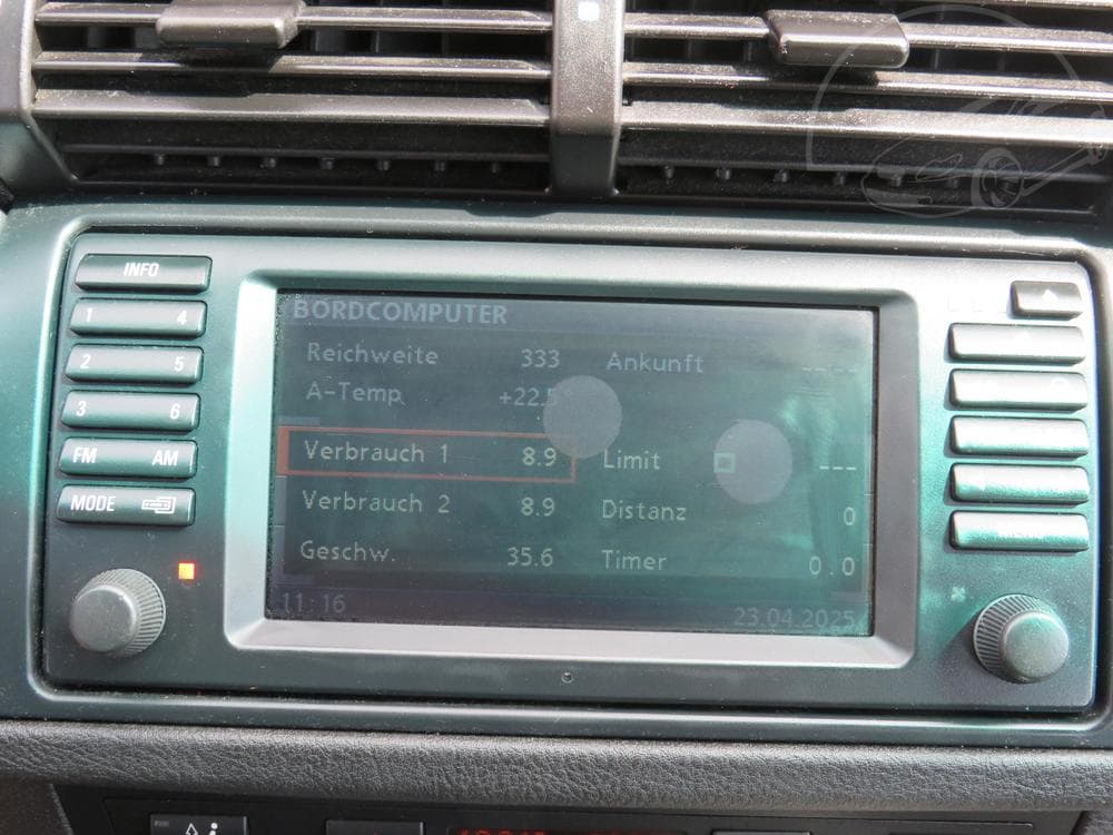 2005 BMW X5 - 14