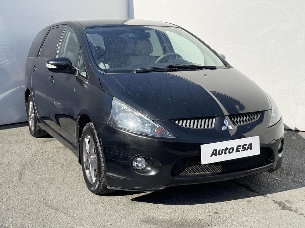 2005 Mitsubishi GRANDIS