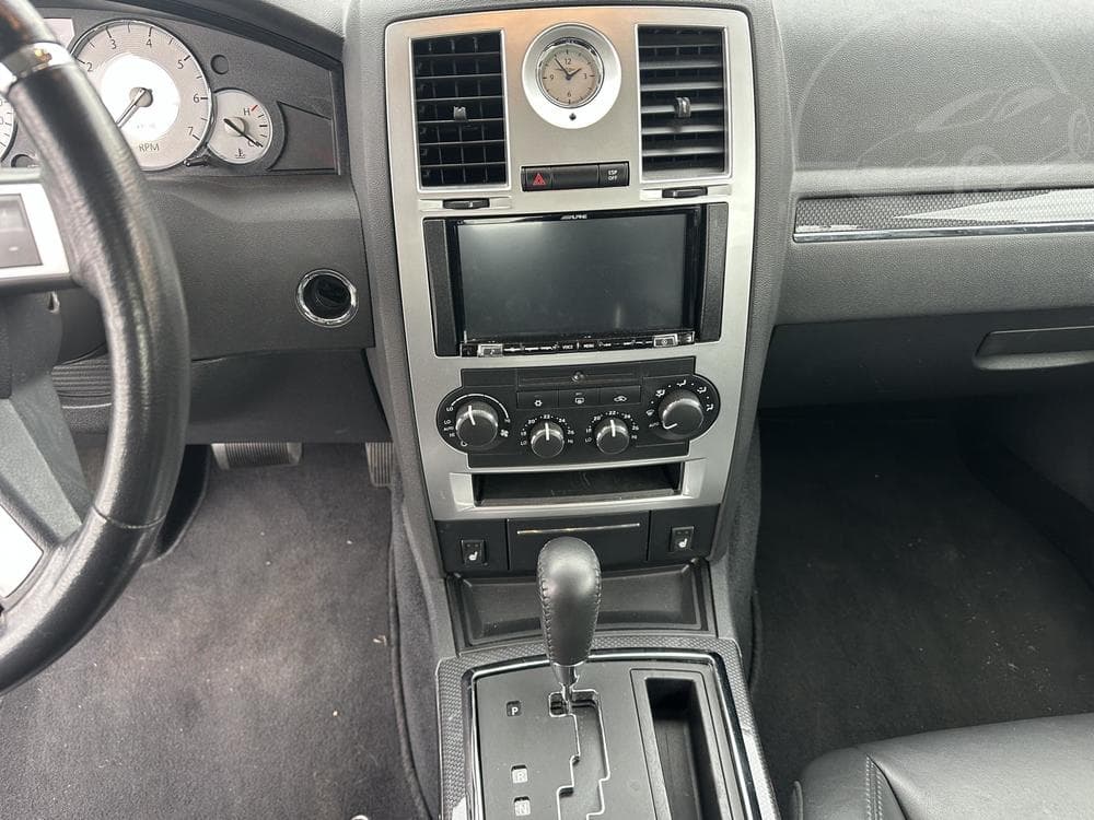 2009 Chrysler 300c - 14