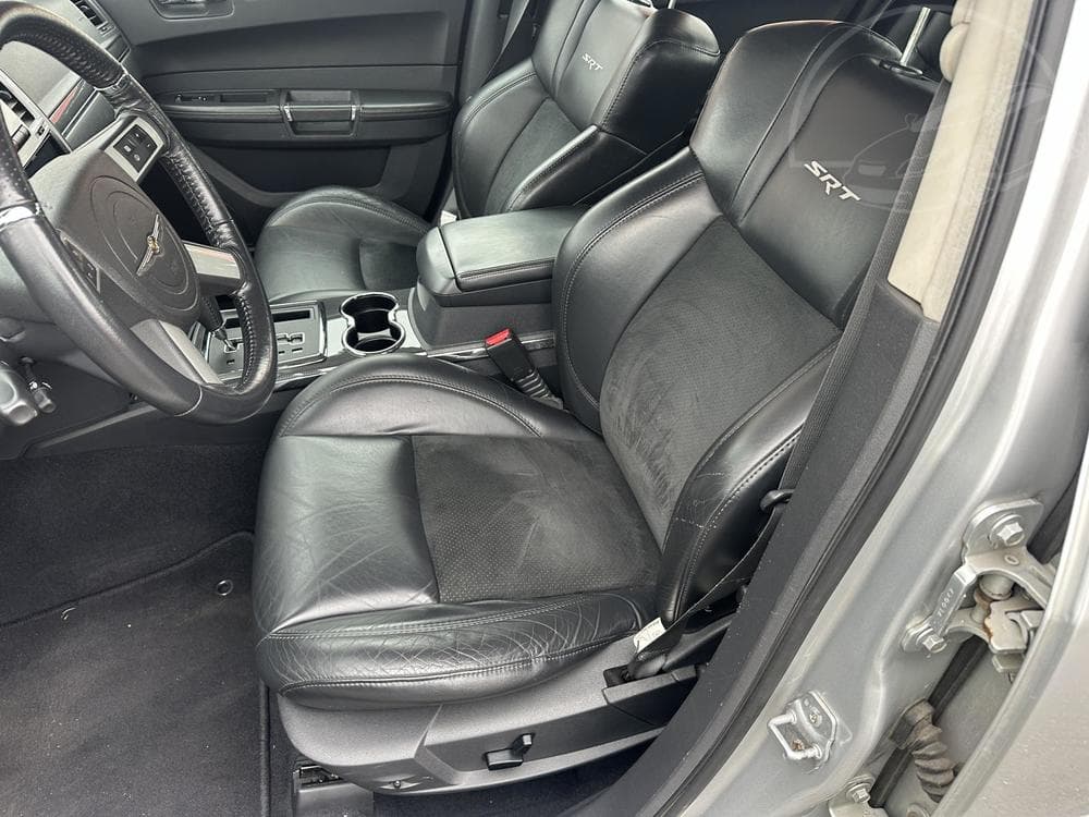 2009 Chrysler 300c - 9